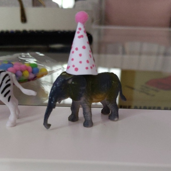 Meet your Posher, Alison - Picture 1 of 1